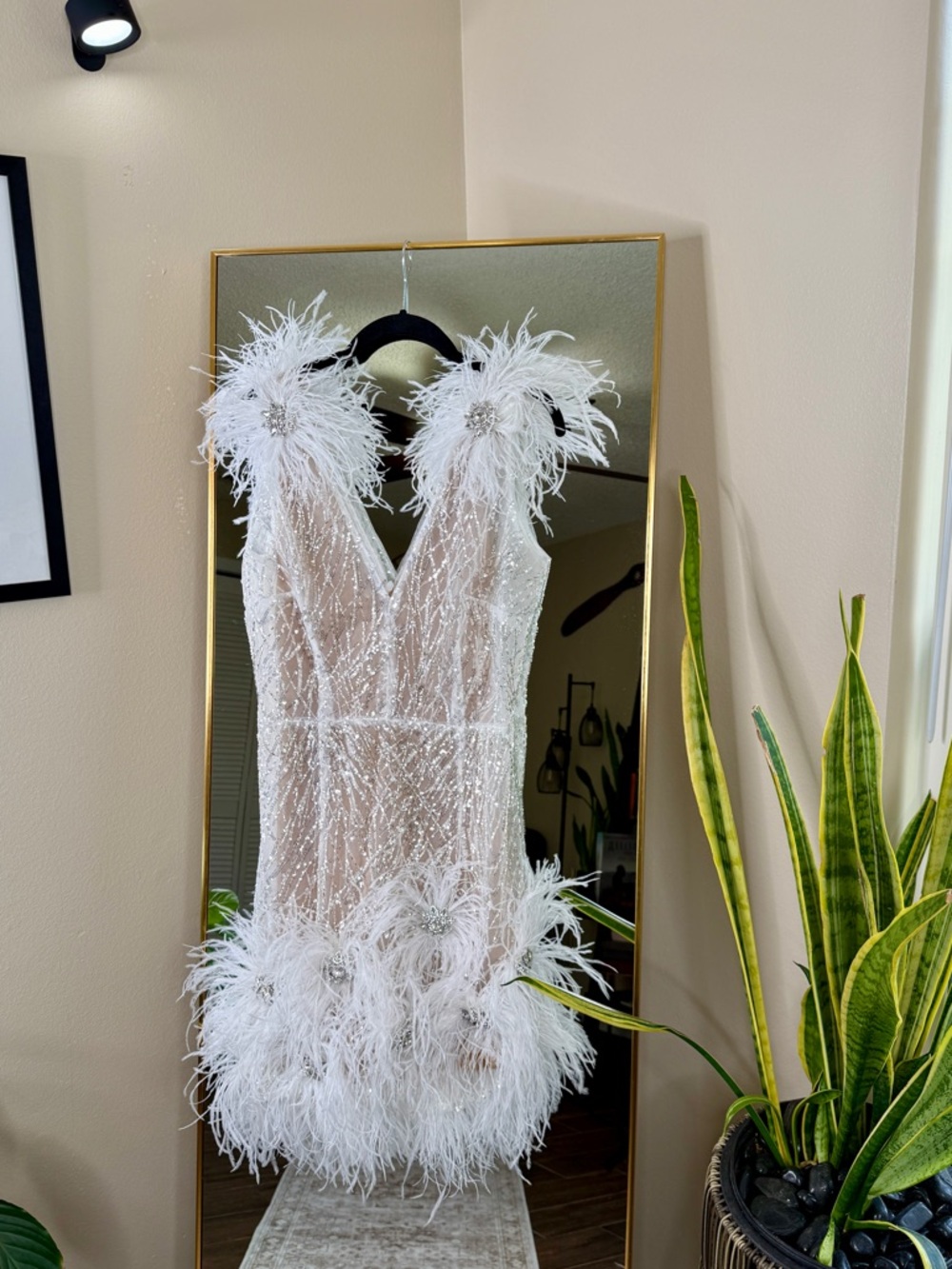 Nadine Merabi Mila Feathered White Mini Dress NWOT - Picture 8 of 11